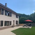 Les Hirondelles 아파트 *
